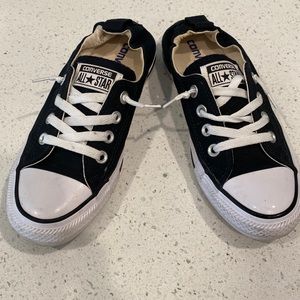 Womens size 7 black converse